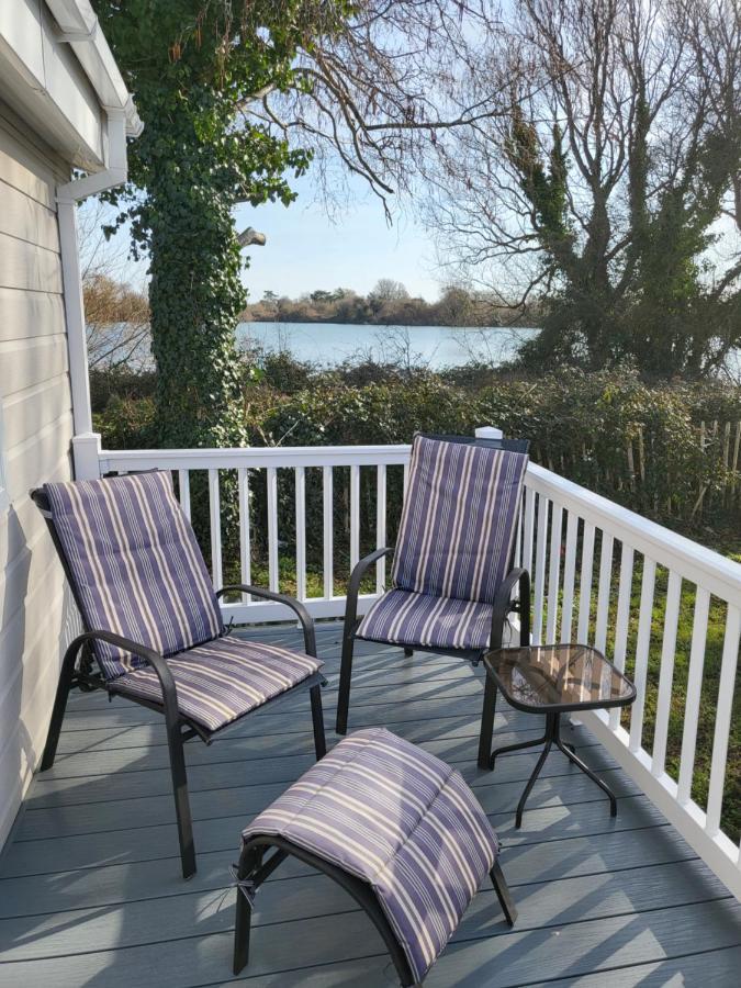 Idyllic Lakeview Lodge Chichester Exteriör bild